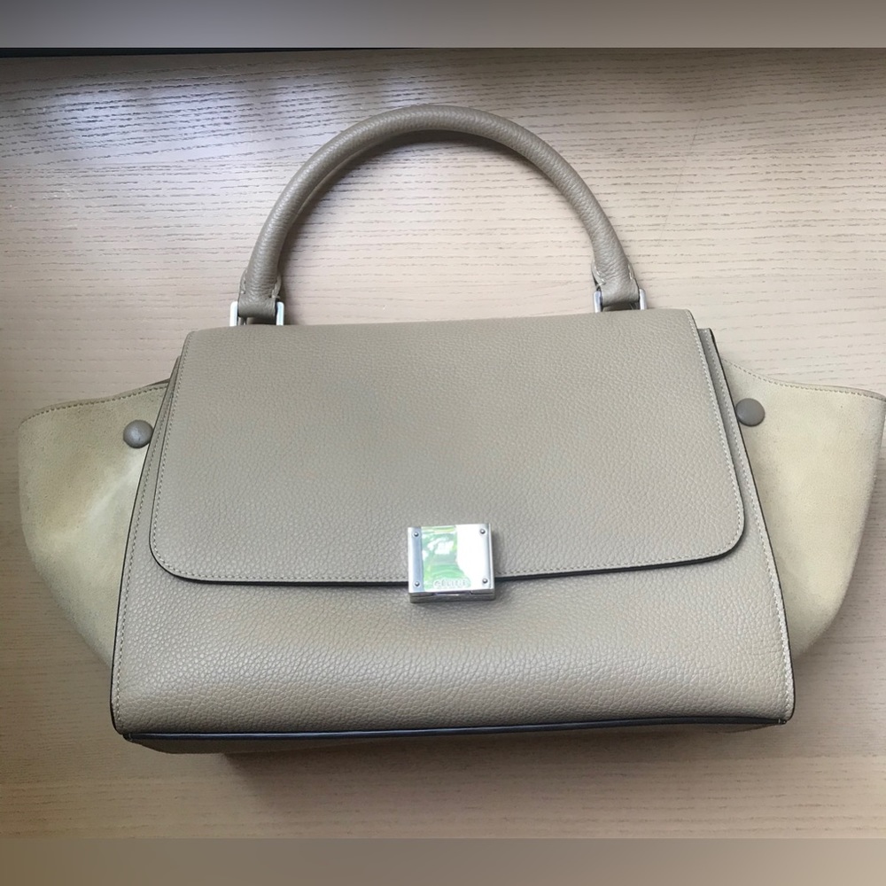 100% authentic Celine Trapeze Suede bag in Sand (tan) suede